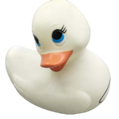 China OEM Waterproof Baby Bath Vinyl Toys Supplier, Custom PVC Baby Weighed 3D Vinyl Rubber Bath Floating Unique Modeling Duck for sale