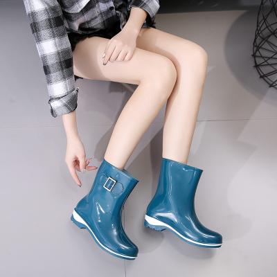 China Round Color Bow Metal Hardware Round Stitching Low Heel Custom Boots Women for sale