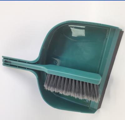 China Durable plastic dustpan and durable dustpan cleaning brush with dustpan for sale