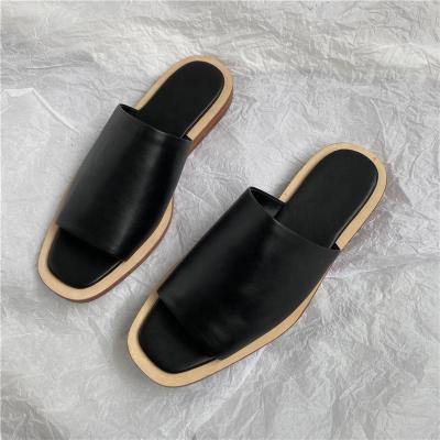 China Insulative Open Toe Women Slipper Sandals Fashion Mule Flats Genuine Leather Flat Casual Shoes for sale