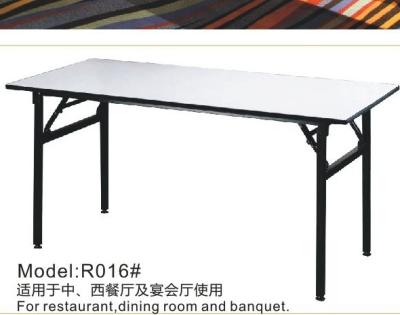 China Can Wholesale Customization Wedding Party Banquet Table Plywood Rectangle Outdoor Folding Table for sale