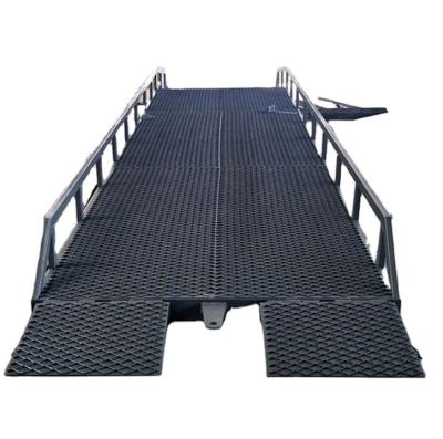 China Garment Shops Elevator dock ramp mobile steel yard ramp forklift loading ramp leveling machine for sale