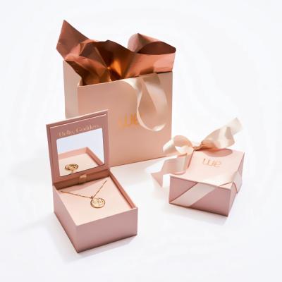 China Luxury Cardboard Jewelry Box And Jewelry Packaging Paper Bag for sale