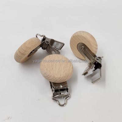 China 30mm Natural Beech Wood Pacifier Clip Baby Wooden Pacifier Clips Accessory Nursing Dummy Pacifier Chain DIY Clips for sale