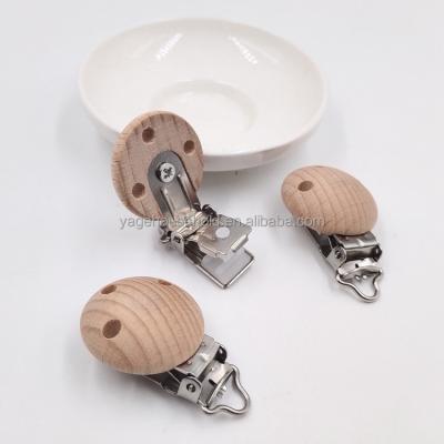 China Natural Wooden Custom 29mm Beech Nipple Chain Clips Teething Accessory Toy Wood Pacifier DIY Pacifier Chain Baby Clips for sale