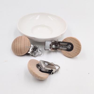 China 29mm Wooden Natural Beech Pacifier Clip Baby Pacifier Clips Dummy Clips DIY Pacifier Chain Care Accessory for sale