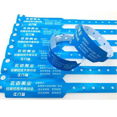 China China Custom Lockable Safety Time ID Wristbands PVC Soft Waterproof Plastic Swimming Wristband One for sale