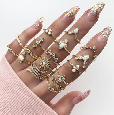 China Trendy Jewelry Gold Star Knuckle Rings For Women BOHO Crystal Star Crescent Geometric Female Rings Set Jewelry 2021 for sale