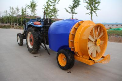 Chine Sprayers de jardin à rouleaux souffleur de brouillard d'air autopropulsé pour les arbres fruitiers à vendre