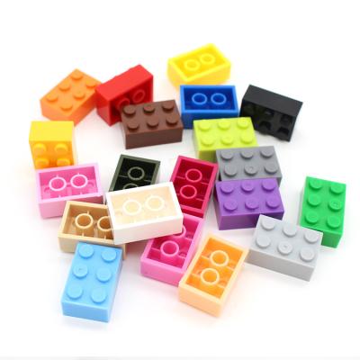 China DIY 3002 TOY 200g Brick 2x3 (3h) Enlightenment Building Blocks Toys Compatible Children Educational With Particles Collects for sale