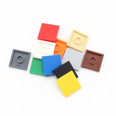 China DIY TOY 100g/bag MOC Flat Tiles 2x2 Tablet 3068 Light Up Building Block Creative Classic Bricks Compatible With Loose Particles for sale