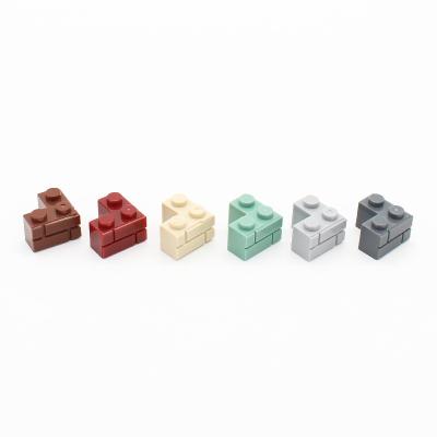 China DIY TOY 100g/bag DIY Building Block Wall Figures Brick Modified Profile Corner Creative Architecture 2357 Brickwork Compatible Toy 2357 for sale