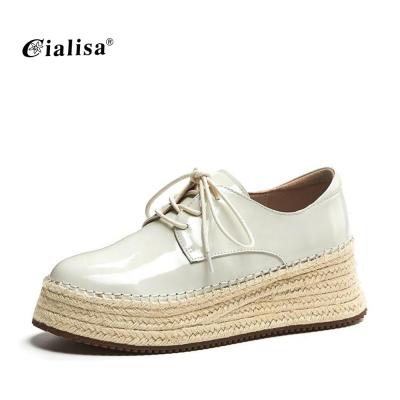 China 2020 Anti-odor Patent Leather Women's Big Round Toe Platform Shoes High Heel Pumps for sale