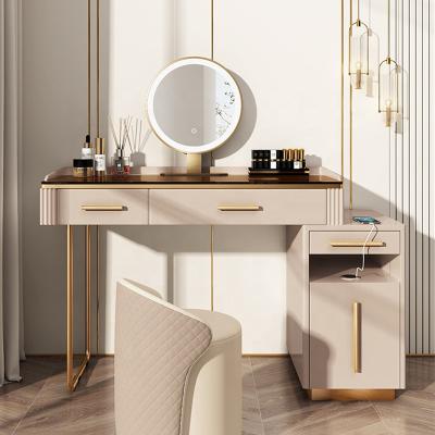 China Modular Modern Style Dressing Table Villa Bedroom Makeup Table Makeup Mirror Light Luxury for sale