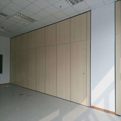 Chine Plancher dans la position insonorisée en bois mobile d'intérieur de la Malaisie de cloisons de séparation de plafond à vendre