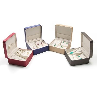 China Classic Elegant Vintage Luxury PU Brushed Leather Jewelry Box Set Bracelets And Earrings Pendants Rings Jewelry Packaging Crate for sale