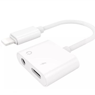 China Iphone7 7Plus 8 X 9 Interface de áudio Lightning Adapter Cable à venda