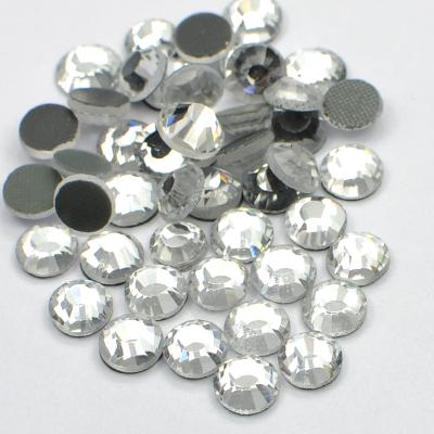 China Non-PVC & Drectly hot sale ss6 ss8 ss10 ss16 ss20 ss30 fix lead free crystal fake stones for sale