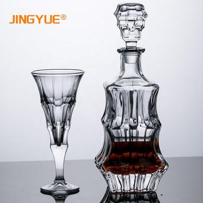 China Wholesale New Handcrafted Vintage Classic/Postmodern Liquor Whiskey Crystal Glass Wine and Spirit Decanter Set with Stemware for sale