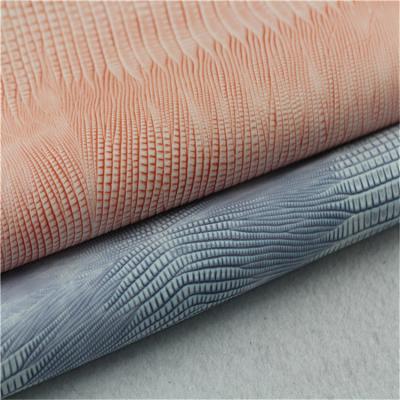 China Abrasion-Resistant Synthetic Lizard Snack Skin Patterned Woven Crumpled PU Leather For Shoes for sale