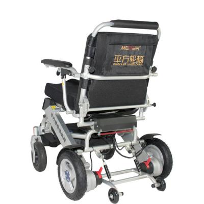 Chine Fauteuil roulant électrique léger Liftable handicapé d'accoudoir à vendre