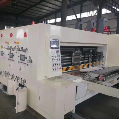 China Máquina acanalada automática 160pcs de la fabricación de cajas de la caja de la pizza por minuto en venta