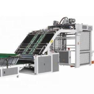 China máquina ondulada 220v totalmente automático do laminador da flauta de 1300mm à venda