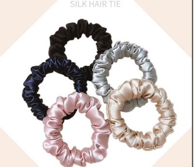 China Hair Bands Wholesale Famous Brands New Design Fashion Silk Satin Hair Scrunchies Popular Colorful Designer Elastic Hair Bands for sale