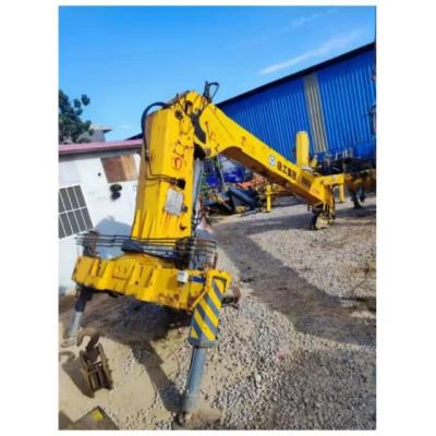 China Straight Arm Straight Arm Truck Mounted Crane With 8 Ton Capacity Crane 4 Sections Arm for sale