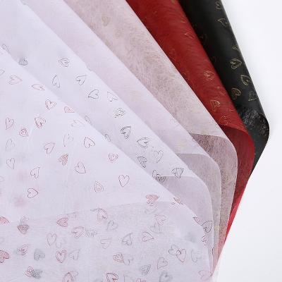 China Heart Soap Wrapping Paper Flower Waterproof High Quality Non Woven Wrapping Paper For Valentine Day for sale