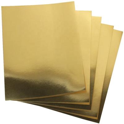 China Moisture Proof Gold PET Coated Silver Metallic Paper PET Foil Laminated Paperboard For Aluminum Foil Container Lid à venda