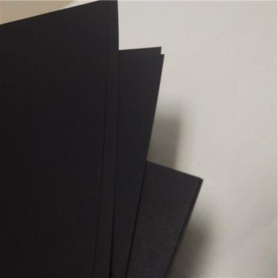 China 110g /120g/150g/180g 230g Black Anti Curl Kraft Paper à venda