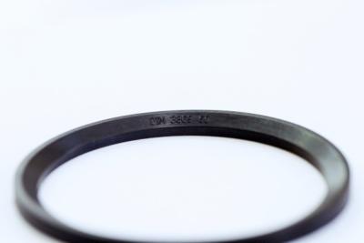 China HNBR DIN 3869 Profile Rings Wear Resistance 70 - 90 Hardness for sale