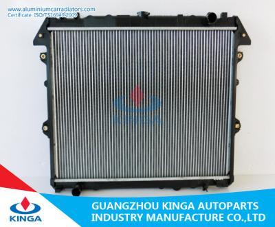 Chine Remplacement de radiateur de Toyota de pièces d'auto de Toyota pour HILUX INNOVA 1TR'04 à vendre