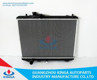 Cina Radiatore di alluminio e di plastica del veicolo per l'OEM 17700-63J00 di Suzuki SWIFT'05 in vendita