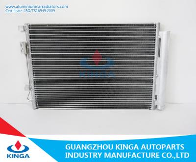 China Condensador do condicionamento de ar do carro/OEM 1998 condensador D22 de Nissan 92110-2S401 à venda