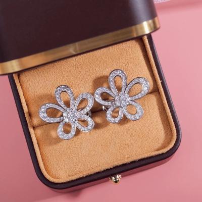 China Luxury Jewelry Wholesale Classic 925 Sterling Silver Pave Zircon Large Sunflower Stud Earrings Ladies Banquet Party FASHIONABLE for sale