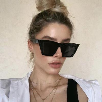 China Trendy Cat Eye Sunglasses Big Frame Vintage Fashion Ladies Cat Eye Sunglasses EESER Lentes 2022 De Sol for sale