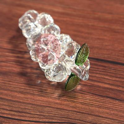 China China High Quality Crystal Fruit Grape Carvings Glass Decoration For Wedding Decoration for sale