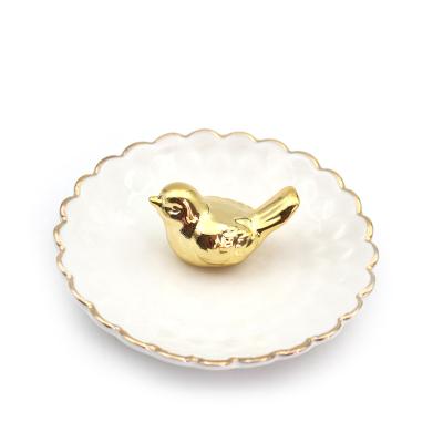 China Gold Cheap Cute Bird Display Stand Jewelry Display Wholesale Ceramic Jewelry Holder for sale