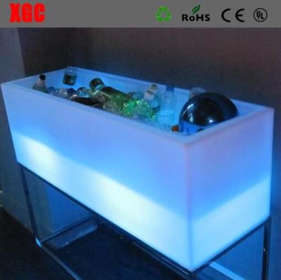 China A cubeta 16 Rgb variável do refrigerador de vinho do PE de 120 Cm conduziu a cubeta de Champagne para a barra à venda