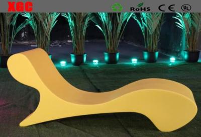 China Colores cambiables iluminados natación moderna de la playa de la piscina para la UL teledirigida inalámbrica del CE de los muebles al aire libre en venta