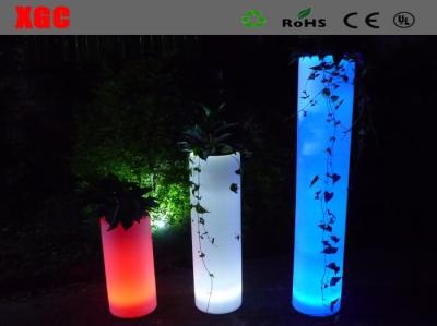 China O plástico ilumina acima a mobília decorativa conduzida redonda das multi cores para exterior à venda