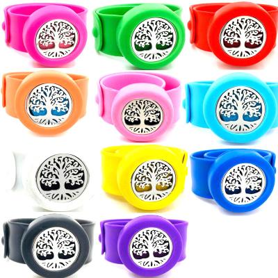 China High Quality Stainless Steel Silicon Band Aromatherapy Essential Oil Kids Diffuser Pendant Bracelet for sale