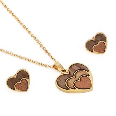 China 2019 Romantic New Arrival Heart Shaped Wooden Stud Earring Woman Jewelry Necklace Set for sale