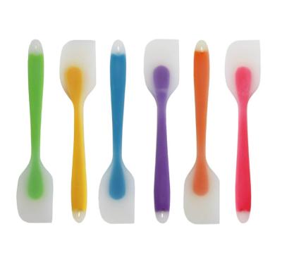 China Sustainable Silicone Scrapers Non-Stick Flexible Food Grade Silicone Heat Resistant Spatula for sale