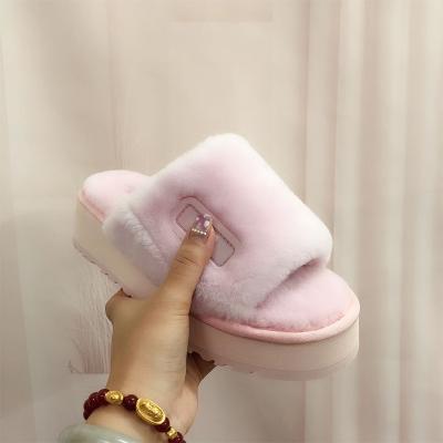 China 2021 fashion trend China factory sale high quality hot wholesal ladies woolen fashion popular slippers for sale