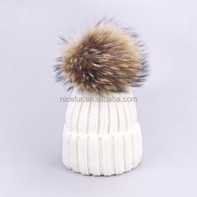 China Real Big Furry Fluffy Soft Fox Fur Raccoon Kids COMMON Adults Kids Slips Pompom Beanie Toque Beanie Hat Christmas Winter Hat for sale