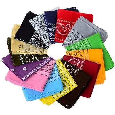 China 100% Classic Soft Scarf Bandana Sports Headwear Custom Cotton Square Wholesale Multifunctional Colorful Cloth Printed Bandana for sale