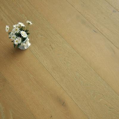 China Modern Light Smoked White Oak Engineered Wood Flooring for sale